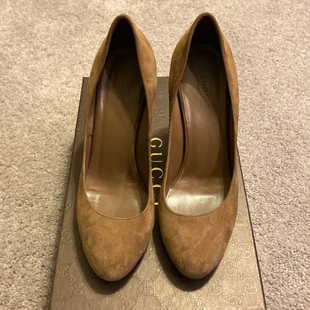 Gucci high heel pumps